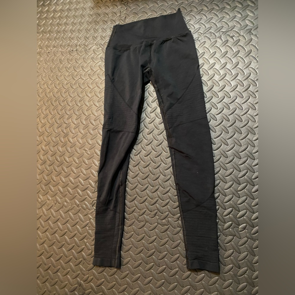 Alphalete leggings